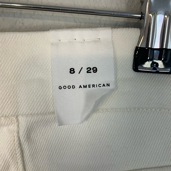 New! Good American Good 90s Relaxed Carpenter Jeans in Cloud White - 8/29 - Picture 7 of 7